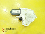 Мотор стеклоподъемника правый 82907373
